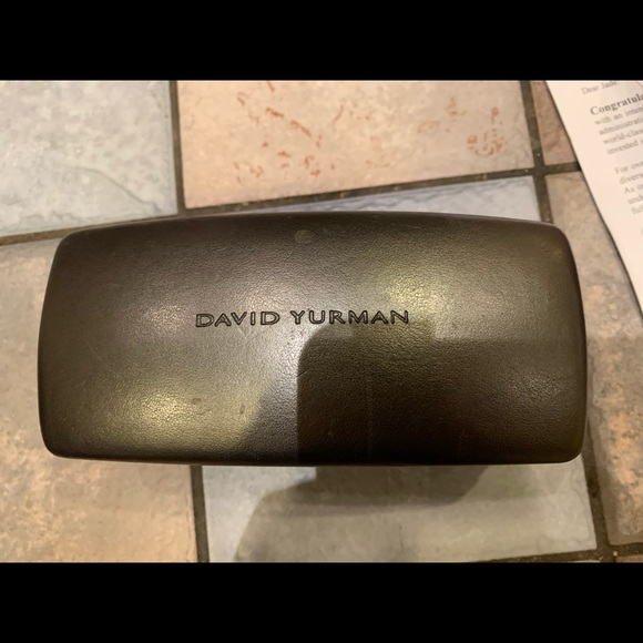 Sun glasses - Picture 1 of 5